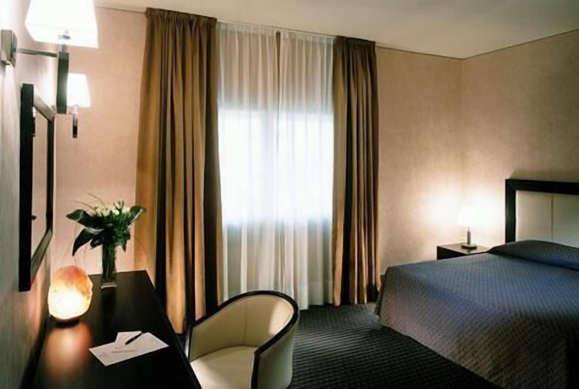 Hotel La Fenice Belpasso