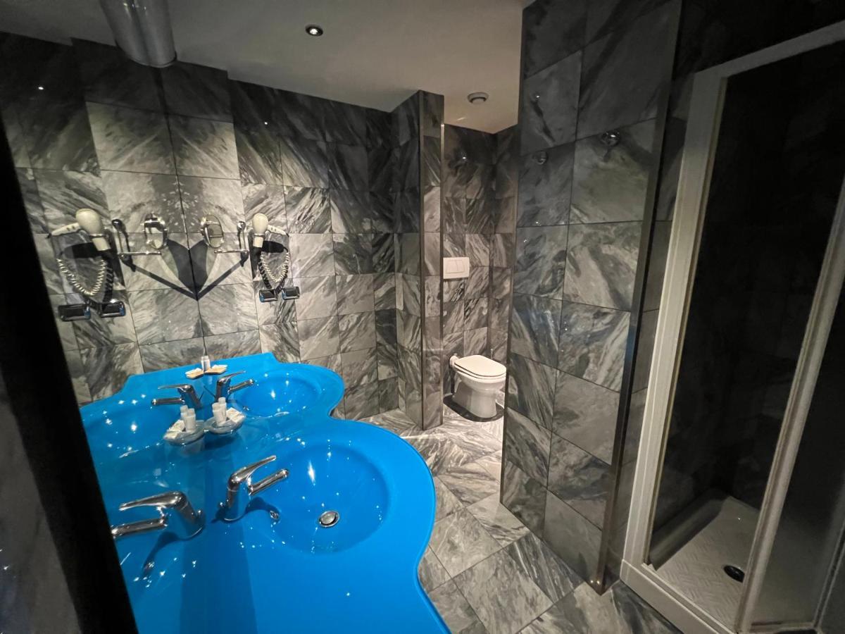 La Fenice Hotel