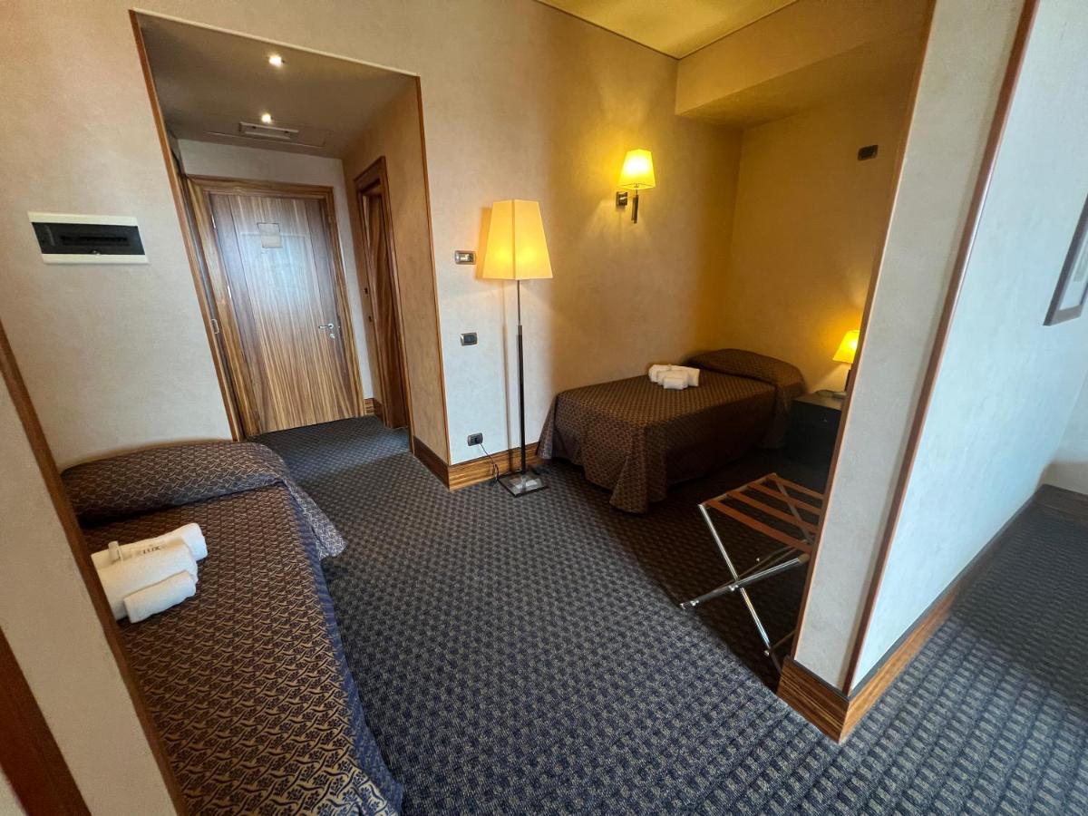 Hotel La Fenice 3*
